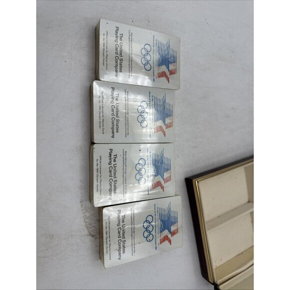 Laying Cards Commemorating the 1984 Los Angeles Olympics Congress Mint Edition - Picture 4 of 7